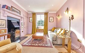 River View: Characterful Townhouse, Stunning Views