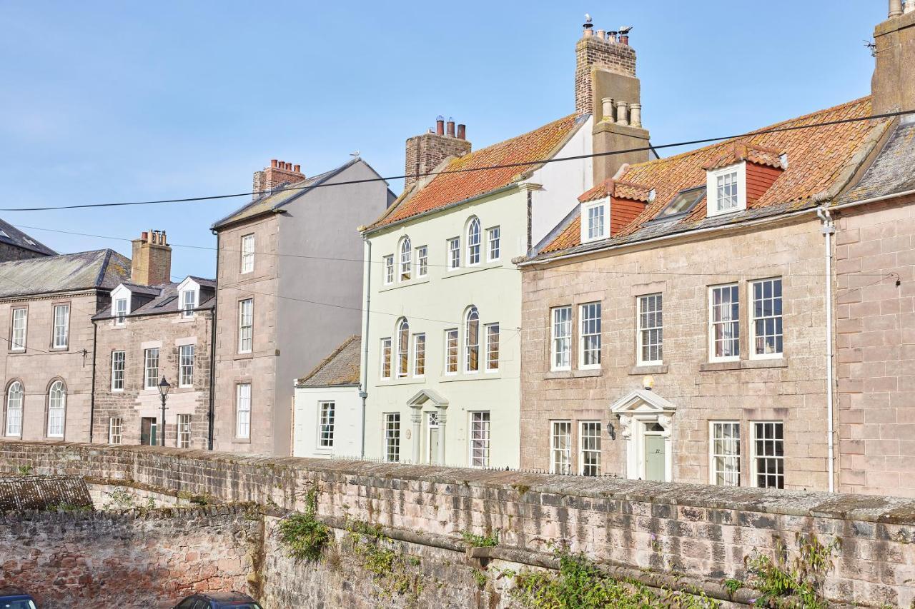 River View: Characterful Townhouse, Stunning Views Berwick Upon Tweed Exterior photo